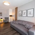 Tanic Deluxe Apartment Garden Central Industrial Fair